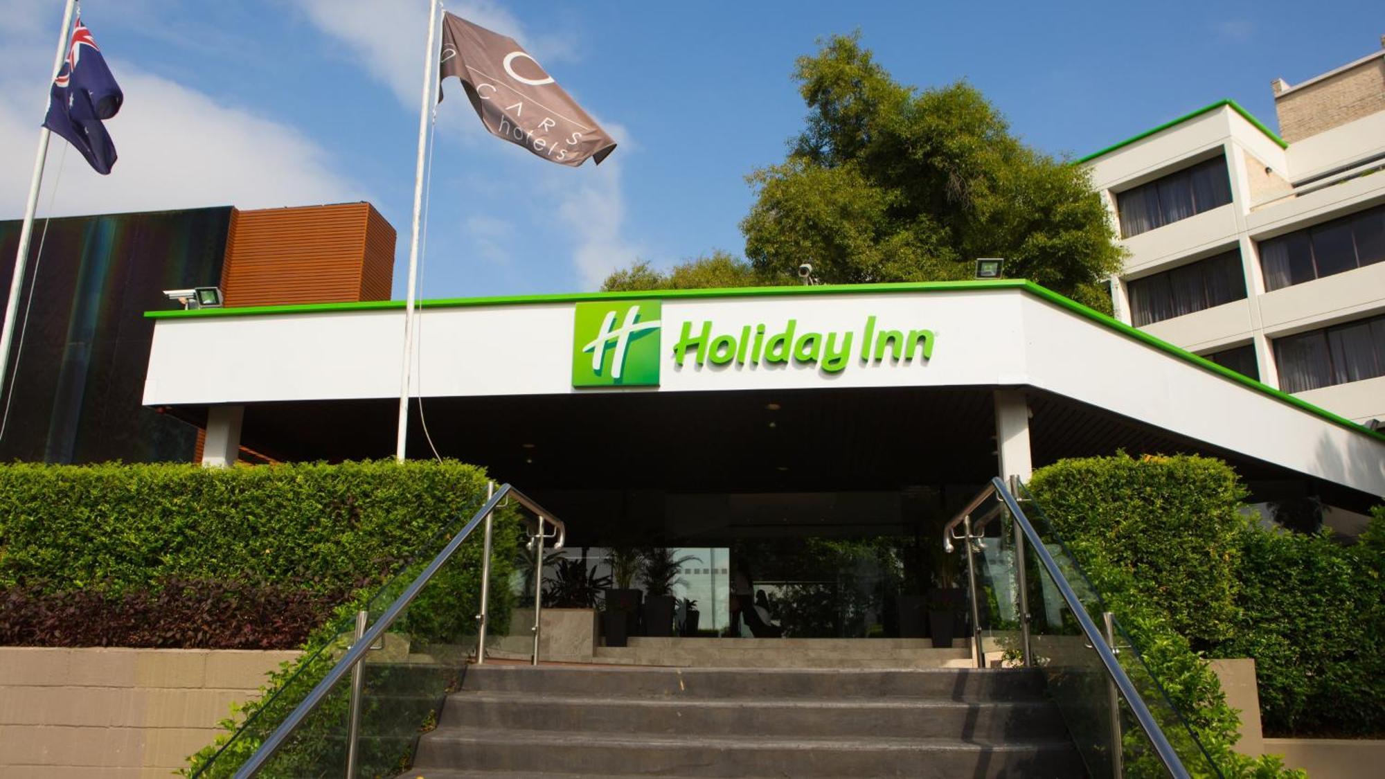 Holiday Inn Warwick Farm, An Ihg Hotel Exterior photo